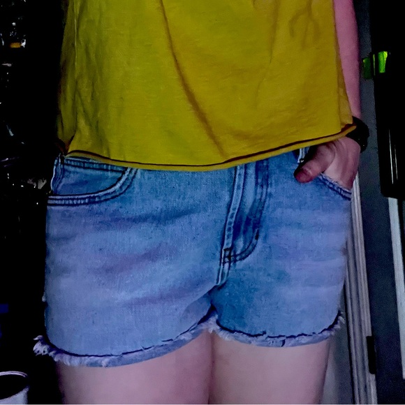 Billabong Jean Shorts frayed ends light blue Size 30 large womens - Picture 12 of 15